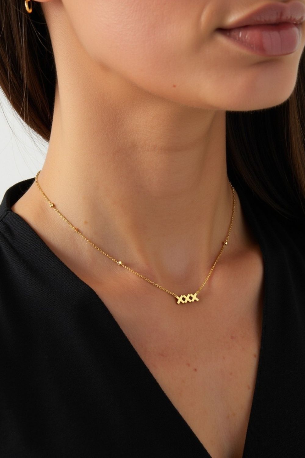 Amoura X Necklace