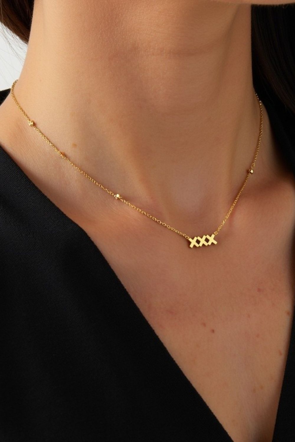 Amoura X Necklace